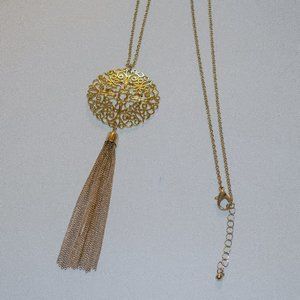 Gold Pendant Necklace (Long Chain) Jewelry